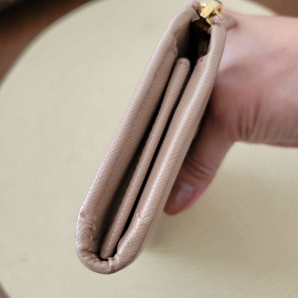 Prada Saffiano Zip Wallet Beige Authentic - Picture 10 of 15